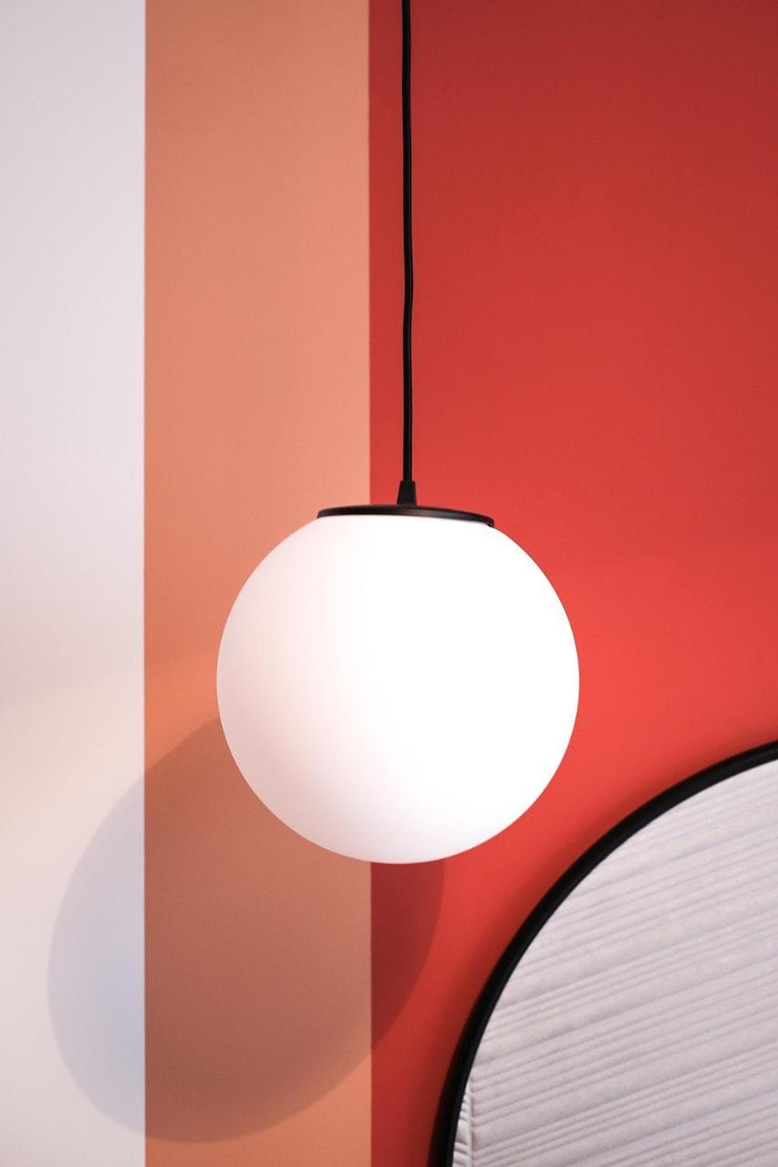 The Dot | 24/7 Checkin Hotel Munique