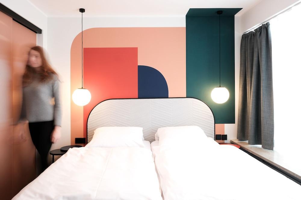 The Dot | 24/7 Checkin Hotel München
